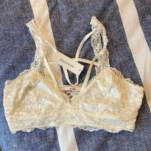 Francesca’s white lace bralette